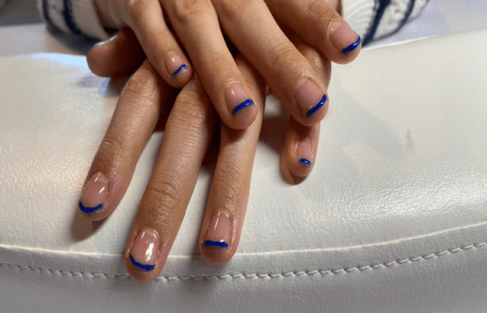 Fransk manicure med farve i Vejle