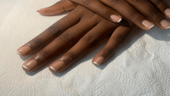 Fransk manicure i Kolding